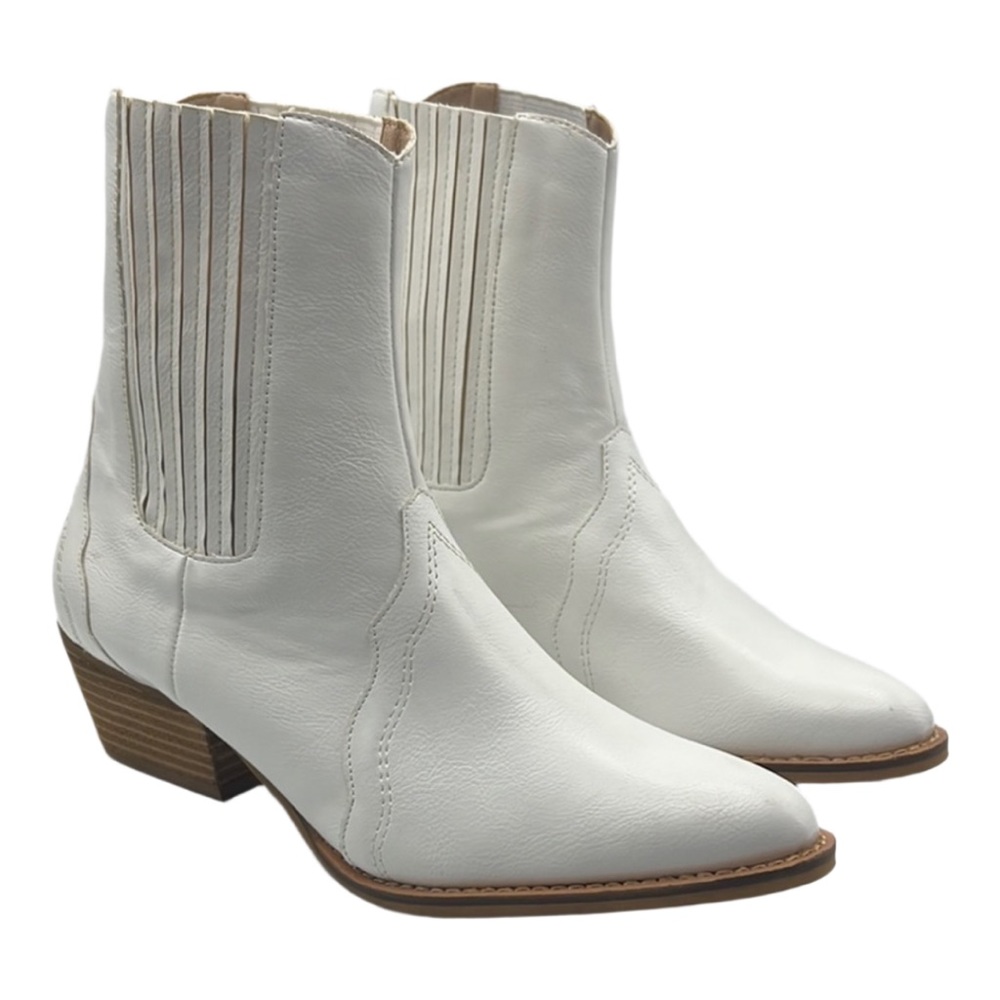 NEW Arider Girl Sz 7 Eleanor Sleek White‎ Ankle Bootie Western Cowgirl Point Toe